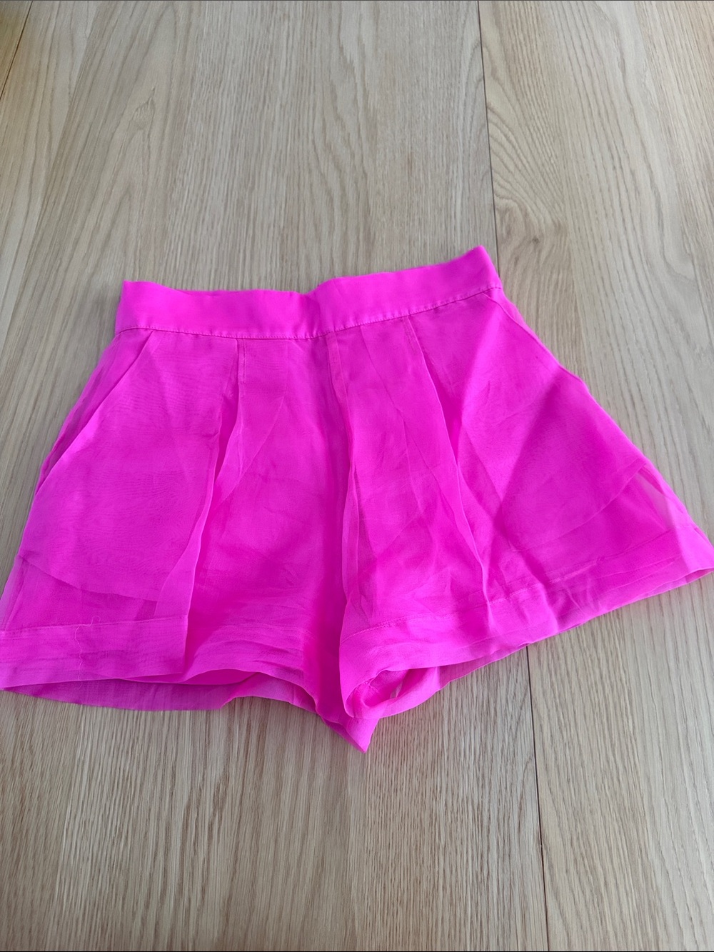 Bardo collective 100% silk size XS hot pink shorts